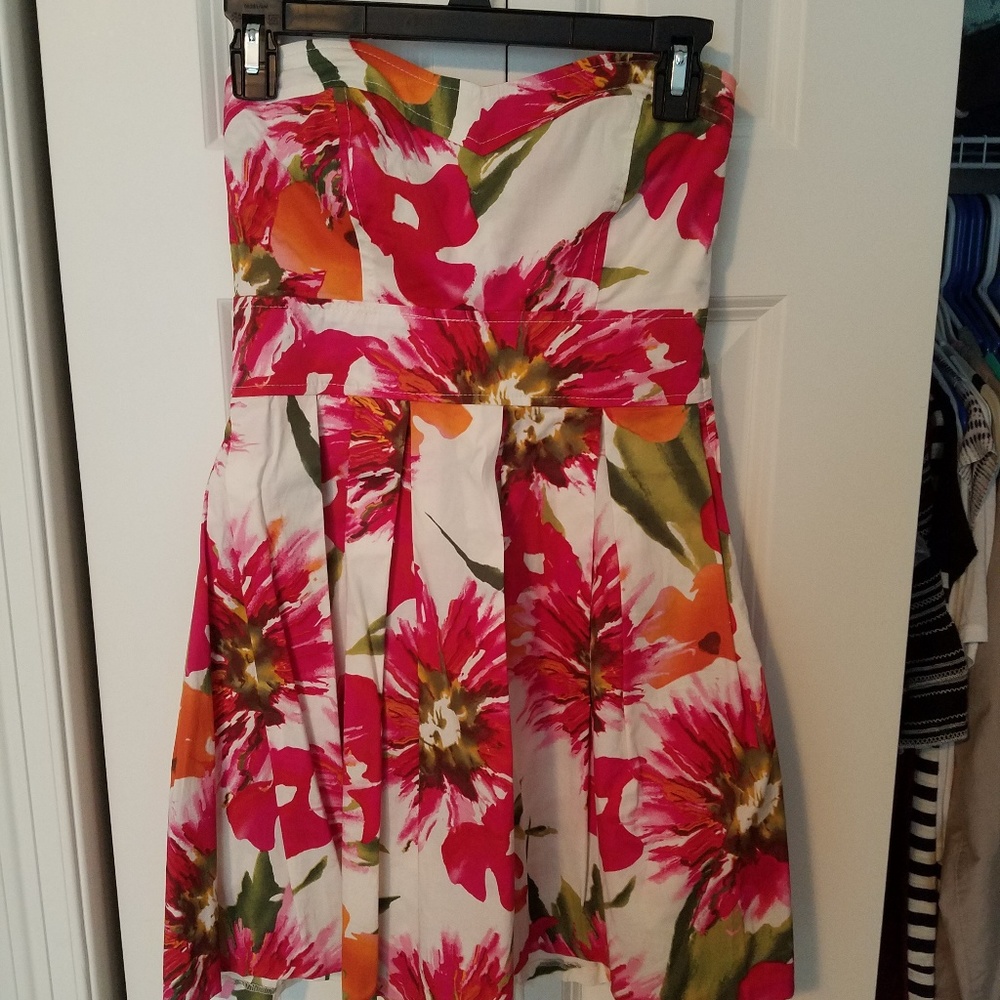 Floral strapless sundress